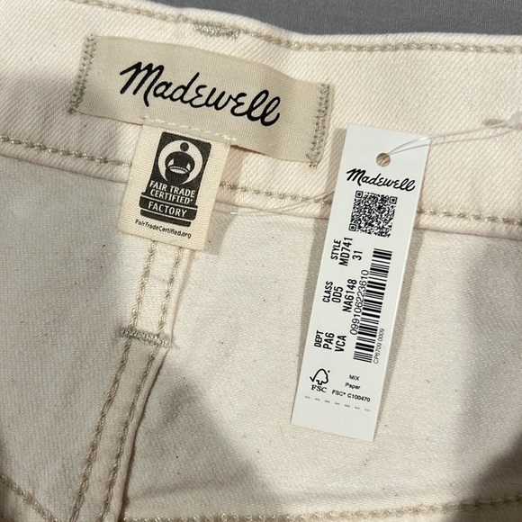Madewell - The Perfect Jean Short - Picture 3 of 7